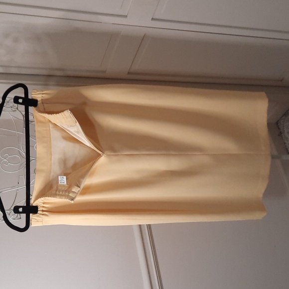 Solini Yellow Skirt Set - Picture 6 of 16